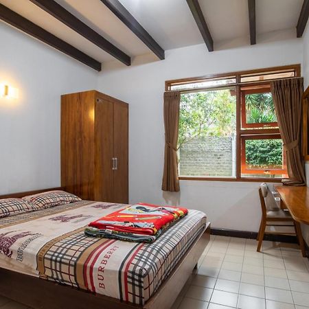 Prananto'S Villa Lembang Eksteriør bilde