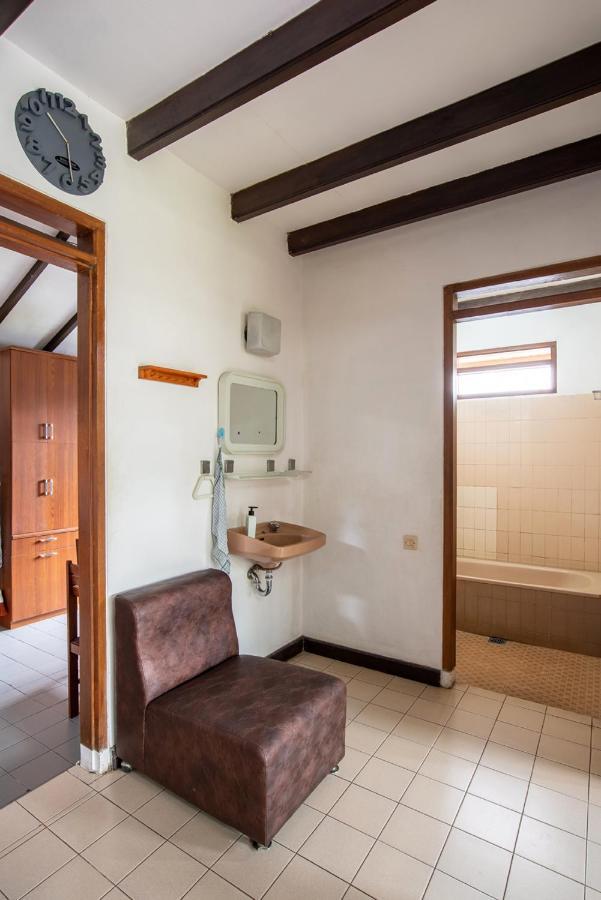 Prananto'S Villa Lembang Eksteriør bilde